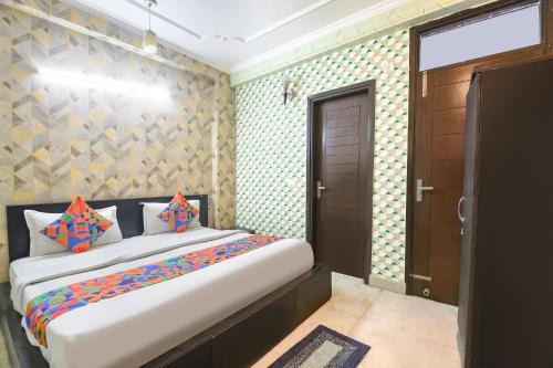 Etawah Hotel | FabHotel Chaudhary Palace