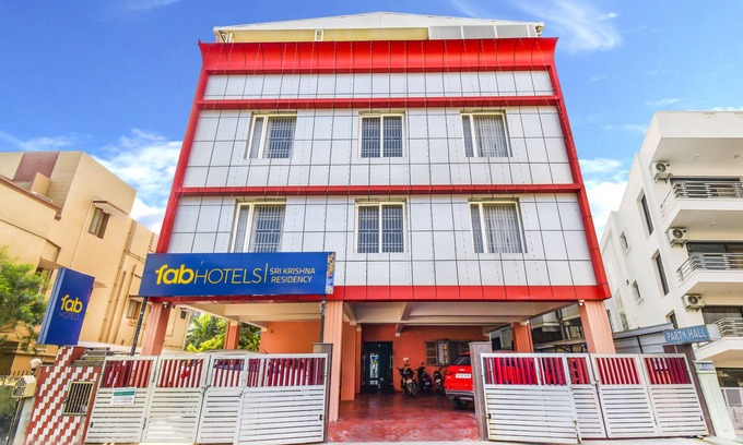 Nanganallur Hotel | FabHotel Sri Krishna Residency Airport