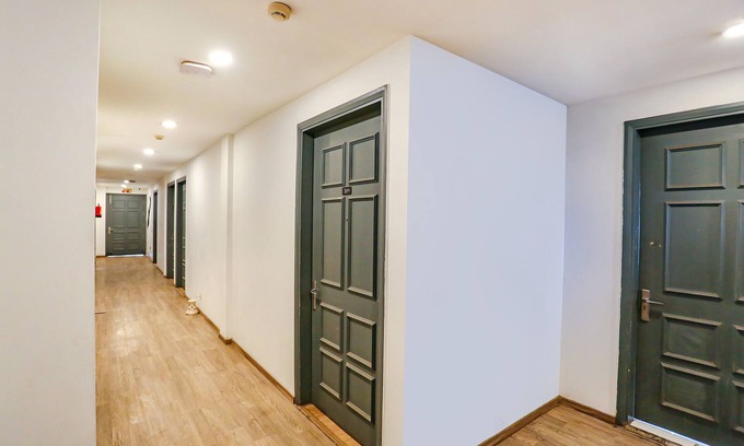 Delhi Hotel | FabHotel Urban Residency