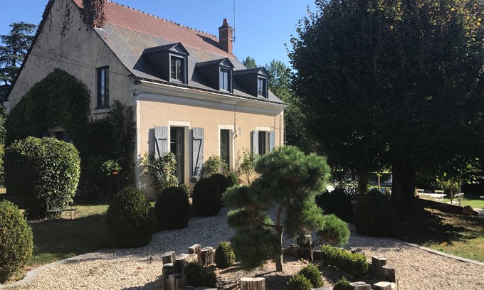 Thilouze House | 🌟Fabuleuse propriété - 24/26 Pers/Piscine/au coeur d'un charmant village🌟