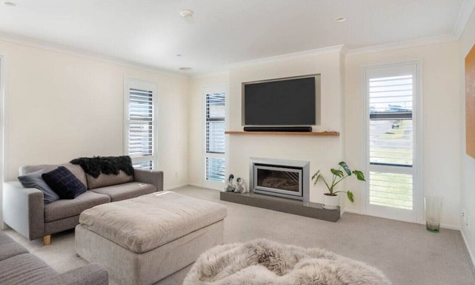 Wharewaka House | Fabulous on Facilita