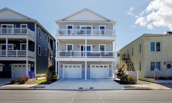 Wildwood Condo | Family Friendly 4-bedroom condo in Wildwood with a FERRIS WHEEL VIEW