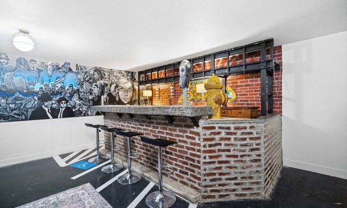 Spokane House | Family-Friendly and Fenced Yard - Great for Pets! Speakeasy – 15 Min to Downtown