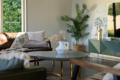 Upper Coomera House | Family Friendly Funhouse close to All Theme Parks