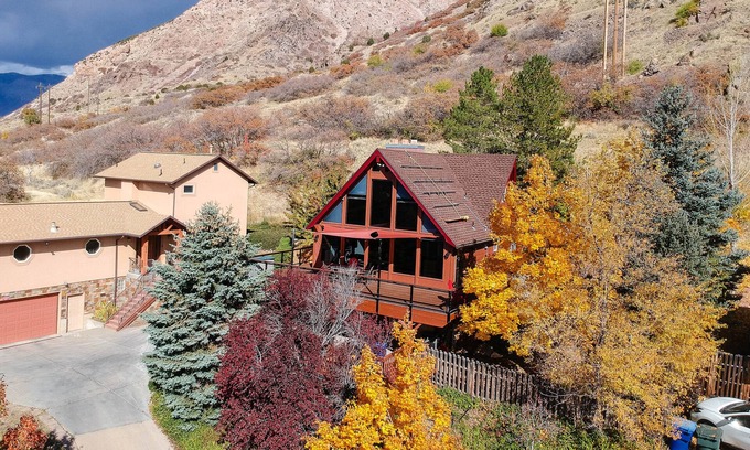 Ogden Cabin | Family-Friendly Ski and Adventure Base Camp