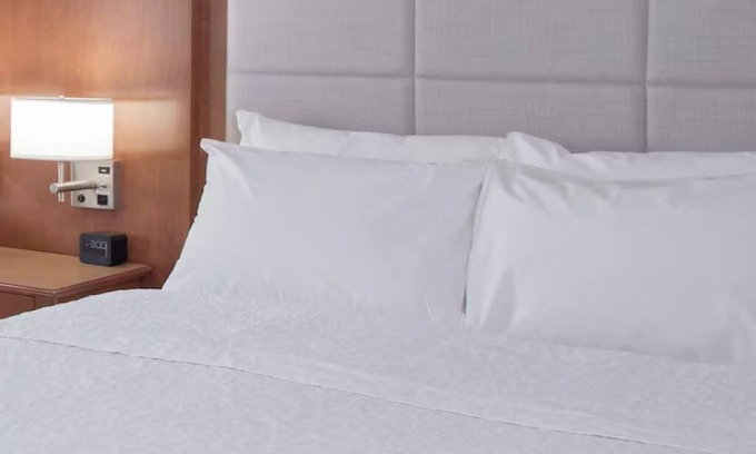 Columbus Hotel | Family-Friendly Suite | Free Parking & Free Breakfast | Minutes from Downtown