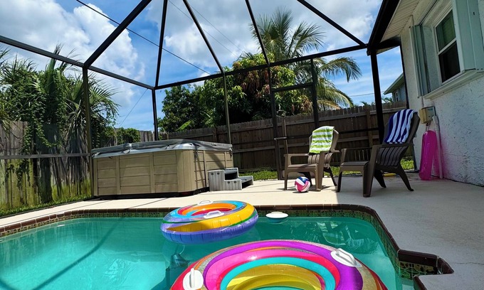 Merritt Island House | Family friendly home with pool