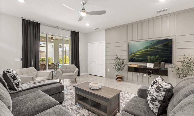 Loughman House | Family Fun Villa w Pool, Hot Tub & Game Room