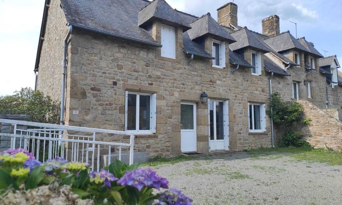 Baille House | Family home in Brittany Le Daou Di