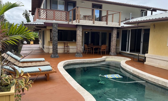 Keaukaha Villa | Family luxury villa w/Pool Hilo — 5 min from the beach!