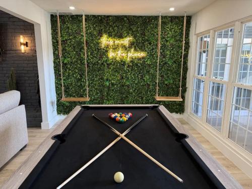 Richardson House | Family Platinum Escape with Heated Pool and Gameroom