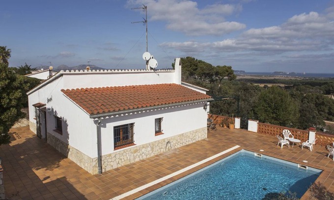 Pals Villa | Family Villa - Pals with a private pool and panoramic sea views