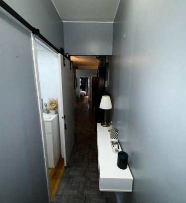 Hunters Point Apartment | FANCY APT SUBWAY CROSSING STREET - Best Location