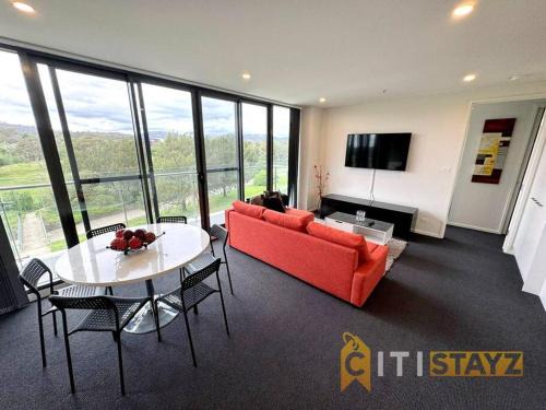 Phillip Apartment | Fancy in Phillip - 2bd 2bth Apt!
