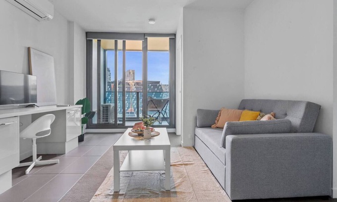 Melbourne Central Business District Apartment | Fantastic City Views 1min – SouthernCross/Skybus