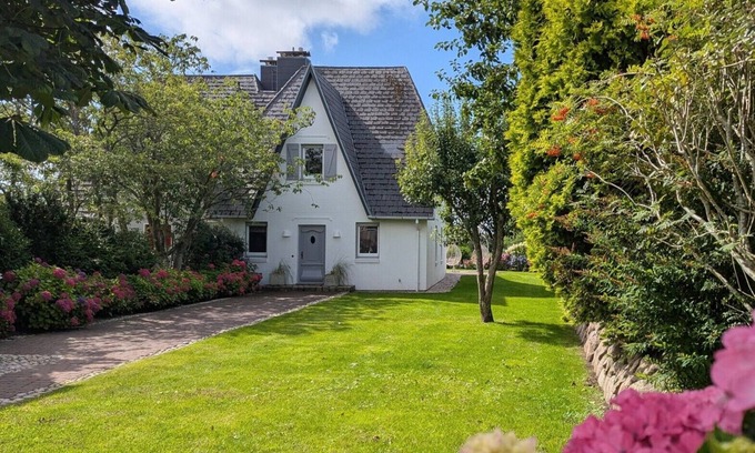 Osterende House | Fantastic semi-detached house directly on the dike!