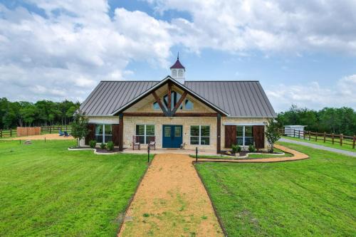 Princeton House | Farm Retreat with Furnished Patio 12 Mi to McKinney