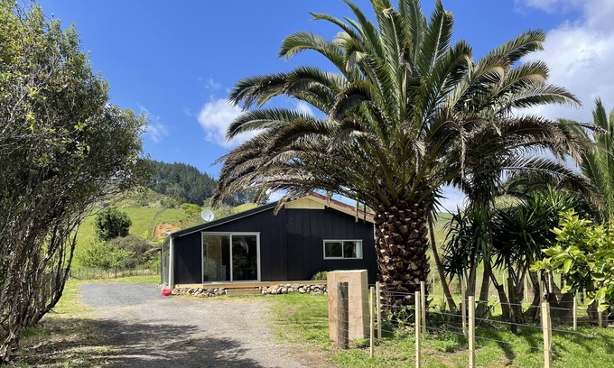 Kaimarama Other | Farm stay accommodation with own waterhole.