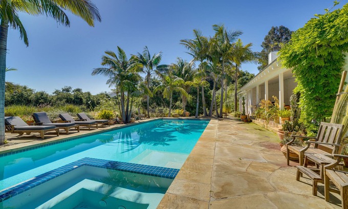 Carpinteria Cottage | Farmhouse-chic Carpinteria Cottage w/Pool Access