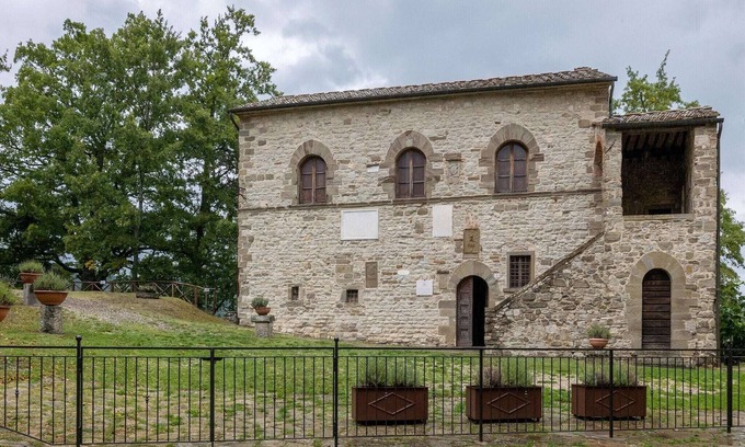 Caprese Michelangelo Other | Farmhouse with pool in Michelangelo