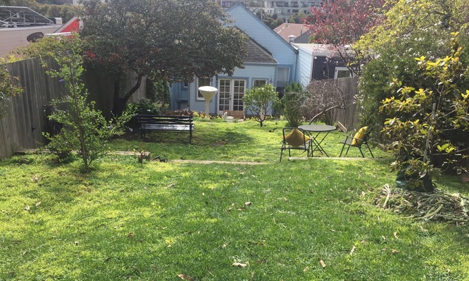 Glen Park House | Farmhouse Victorian with Spacious BACKYARD