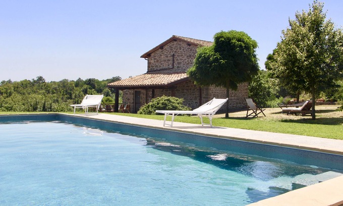 Gradoli Cottage | Farmhouse with private pool and Jacuzzi, with a splendid view of Lake Bolsena