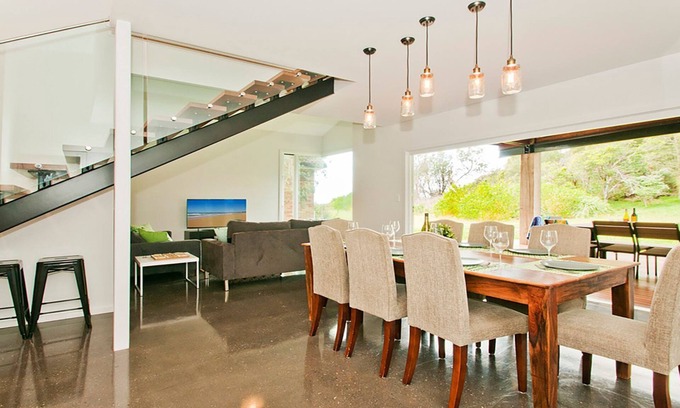 Culburra Beach House | Farrant House - direct access to beach