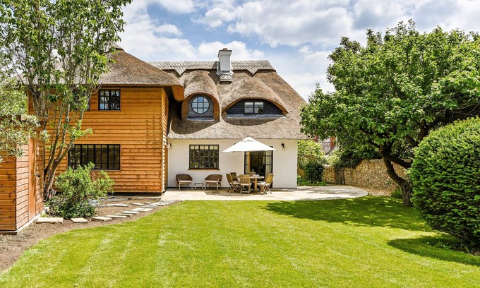 West Wittering Cottage | Farthings by inspirestays.com - a cottage with pool that sleeps 9 guests (6 adults max) in 4 bedroom