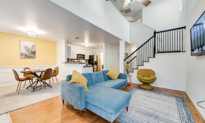 Euless House | Fast Wifi, 7 Miles to DFW