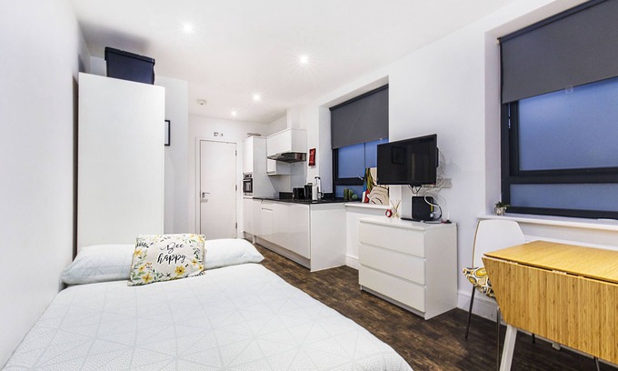 Harringay Apartment | Fast Wifi 8 Tube 8 Parking
