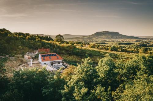 Nemesgulacs House | FATA Birtok