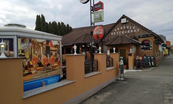 Buk House | Fehérló Vendégház & Restaurant