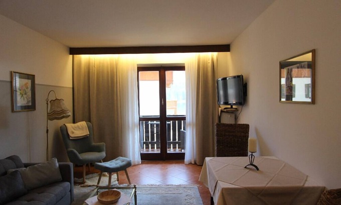 Ramsau bei Berchtesgaden Apartment | Ferienwohnung Hochkalter, 1-2 Personen, Dusche/wc, Balkon, 1 Schlafzimmer OG