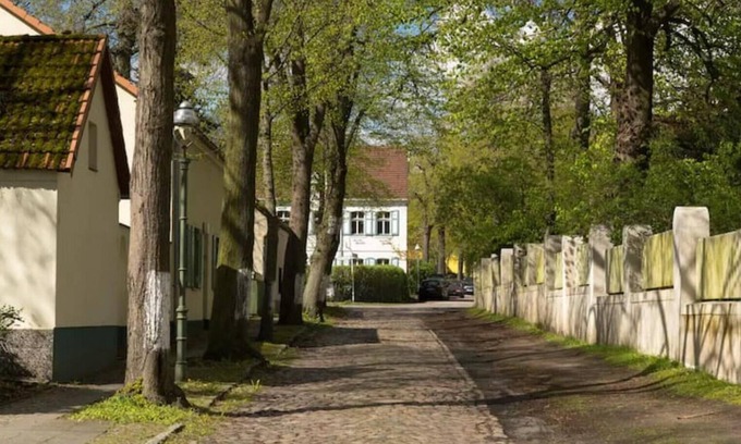 Gatow Apartment | Ferienhaus am Wasser - Citynah