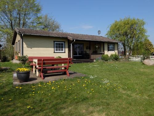 Holzbunge House | Ferienhaus "Op'n Barg"