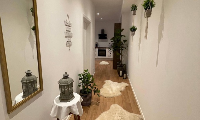Breitbrunn a. Chiemsee Apartment | Ferienwohnung SÜD für 4 Personen, 2 Schlafzimmer, 85 qm
