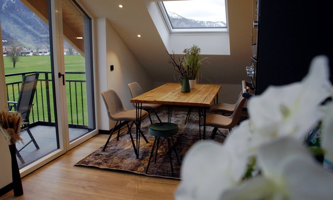 Aschau im Chiemgau Apartment | Ferienwohnung Kampen 65 qm, Offener Wohnraum, 2 Schlafzimmer, Süd-balkon