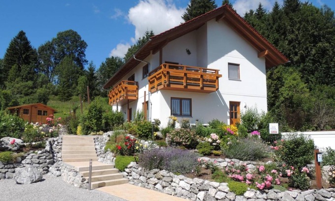 Heitlern Apartment | Ferienwohnung am Rosengarten
