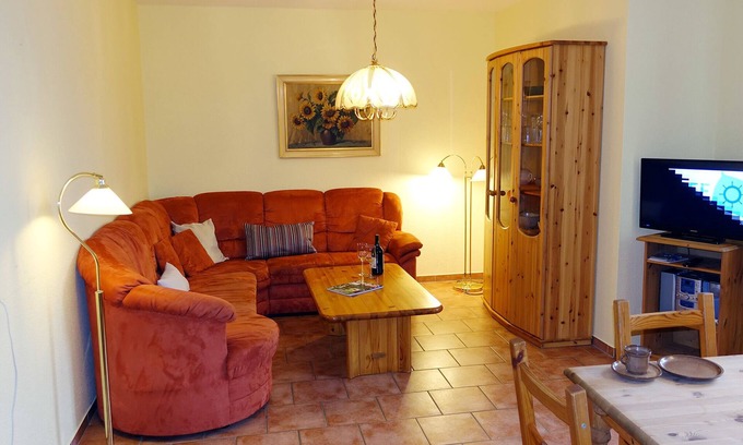 Schwackendorf Apartment | Ferienwohnung/app. für 9 Gäste mit 123m² in Hasselberg