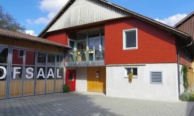 Sins Apartment | Ferienwohnung/app. für 11 Gäste mit 120m² in Sins