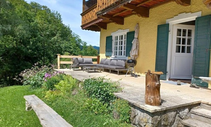 Bayrischzell Apartment | Ferienwohnung 'Bergidylle' - Zu Fuß auf die Loipe und den Berg, nur wenige Minuten ins Skigebiet