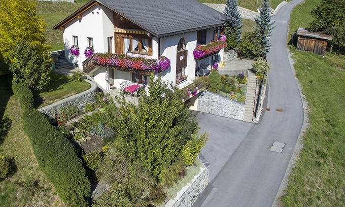 Valsot Apartment | Ferienwohnung Chasa Plajet 8B by Interhome