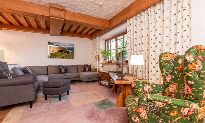 Blindau Apartment | Ferienwohnung Dominik mit Terrasse und Bergblick
