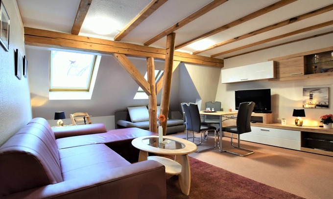 Kluetz Apartment | Ferienwohnung in Grundshagen mit Garten