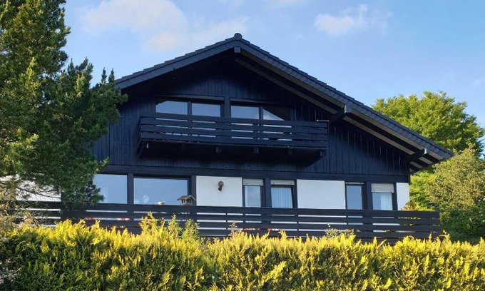 Kall Apartment | Ferienwohnung Miesseler