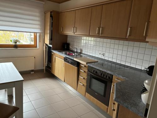 Kruft Apartment | Ferienwohnung Monteure Unterkunft