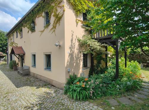 Hosterwitz Apartment | Ferienwohnung Ostermaier