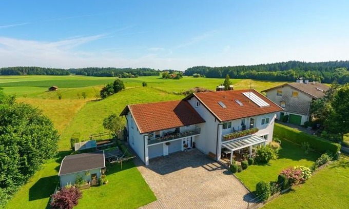 Chieming Apartment | Ferienwohnung Pölzl