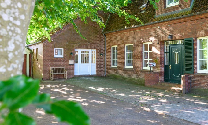 Weener Apartment | Ferienwohnung Rotbuche, 25517 - Ferienwohnung Rotbuche