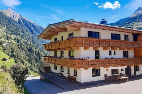 Brandberg Apartment | Ferienwohnung - Schmirnerhof